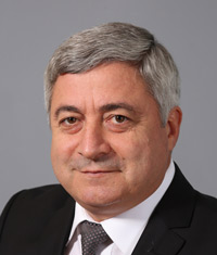 speaker1
